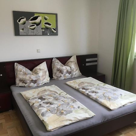 Wohnhaus City Sued Herzogsdorf Экстерьер фото