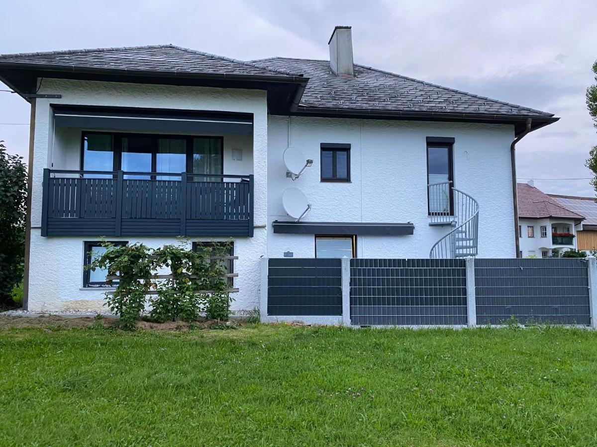 Wohnhaus City Sued Herzogsdorf Экстерьер фото